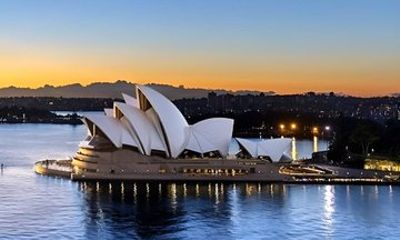 Sydney Opera House Guided Tour with Premium Dining Experience