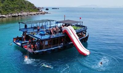 Nha Trang Island Hopping Tour with Snorkeling Lunch and Water Fun