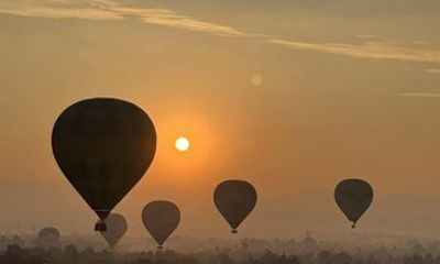 Globe flight through Teotihuacan from Mexico City