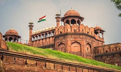 Red Fort Skip The Line Tour with Guide and Hotel orAirport Pickup