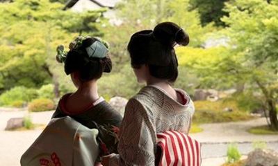 Gion Geisha District Night Walk and Japanese Etiquette Kyoto