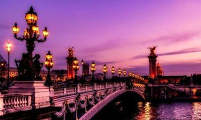 Paris Seine River Cruise with Audio Guide