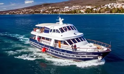Golden Island Hopping Experience to Rab with Lunch