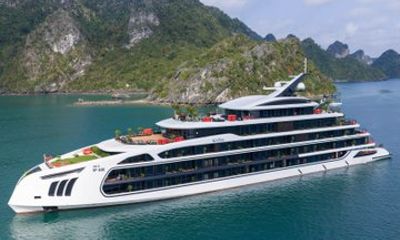 Lan Ha Bay 2D1N Luxury Cruise with Kayaking and Swimming