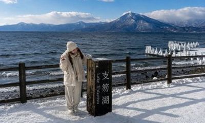 Private Volcanic Lakes Tour Shikotsu, Toya And Noboribetsu