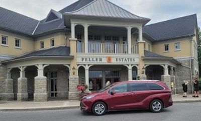 Niagara Falls to Niagara on the Lake Tour