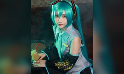Akihabara Cosplay Photo Experience with Costumes