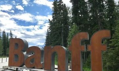 Banff Full Day Sightseeing Tour from Calgary