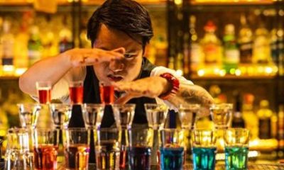 Chiang Mai Nightlife and Local Bars Walking Tour