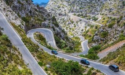 Hue to Hoi An Jeep Private Tour via Hai Van Pass