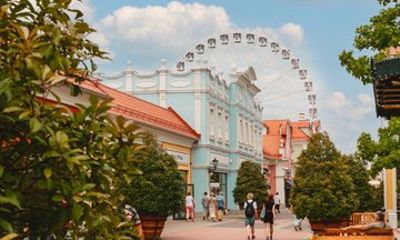 Parndorf Shopping Tour from Budapest with Round Trip Transfer