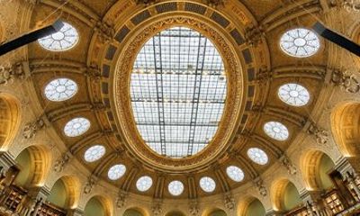 Paris Hidden Covered Passages and Oval Room Walking Tour