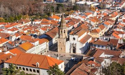 Hello Tomar: Private 2-Hour Intro City Walk with Local Guide