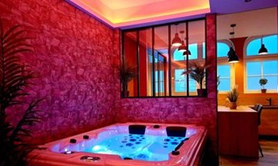 Private Spa and Jacuzzi Apartment and Infrared Sauna Arras Centre