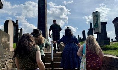 Complete Edinburgh Experience Old and New Town Tour