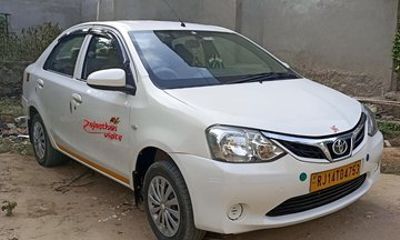 Jaisalmer to Jodhpur Private Transfer with Door to Door AC Car