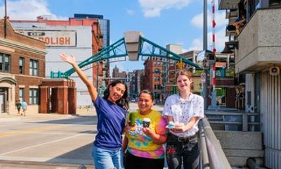 Milwaukee Third Ward Food Tour: Donuts, Sweet Treats & More