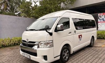 Private Sri Lanka Transfer with Professional Driver