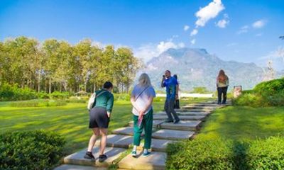 Chiang Dao Cave and Hill Tribe Private Day Tour from Chiang Mai