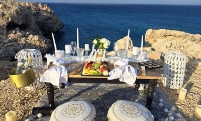 Private Romantic Picnic Experience in Cyprus