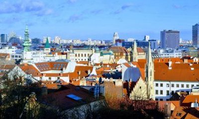 Bratislava Old Town – Medieval Streets, Royal History & Danube
