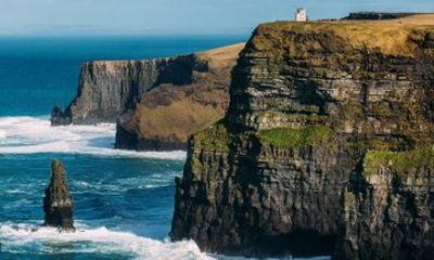 Private Tour to the Cliffs of Moher with Expert Chauffeur