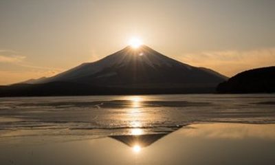 Diamond Fuji Sunset Cruise and Mount Fuji Scenic Highlights