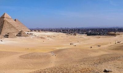 Giza Pyramids Sphinx Tour with Private Guide and Hotel Transfers