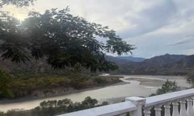 Private Vineyard Wine Spa and Vinotherapy Day Tour from Medellín