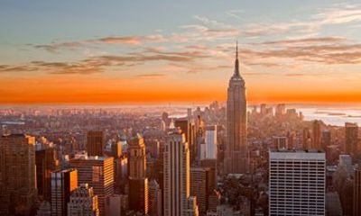 New York City Tour of Contrasts by 4 Districts
