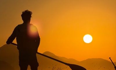 Stand Up Paddle at sunrise in Copacabana