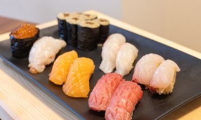 Authentic Edomae Sushi and Matcha Experience in Fukuoka