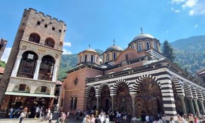 Private Tour: Boyana Church, Rila Monastery & Winery Stop