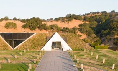 Spanish Wine Tasting in Artesa Winery - Napa Valley