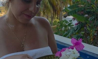 Costa del Sol Paradise Massage Photoshoot and Beach Day