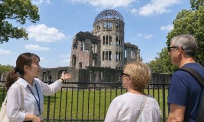Hiroshima Private Car Tour: Peace, Miyajima & Food tasting