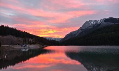 Johnston Canyon Winter Tour and Two Jack Lake Sunrise