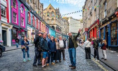 Edinburgh Movie and TV Locations Walking Tour with Outlander