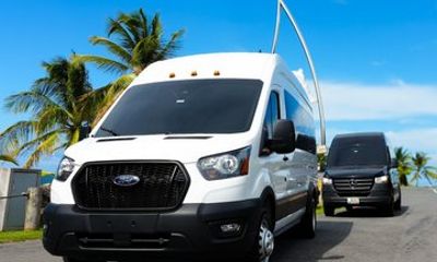 Chinchorreo Tour Piñones Luquillo and Santurce