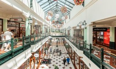 Designer Outlet Salzburg Shopping with Free Parking & 10% Off