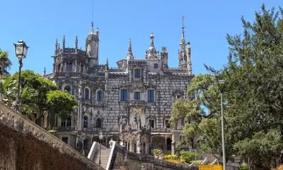 Private Guided Tour of Quinta da Regaleira from Lisbon