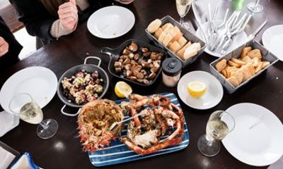 Small-Group Food Tour of Viana do Castelo: Docks to Old Town