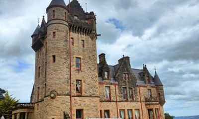Belfast Highlights Full Day Luxury Minivan Tour