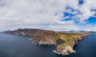 Derry and Donegal Full Day Luxury Minivan Tour