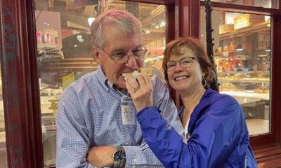 Ultimate Lunch Tour of Reading Terminal Market (Philadelphia)