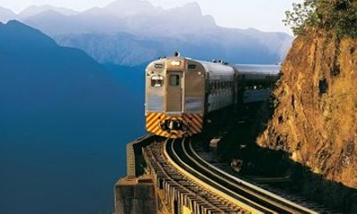 Train Curitiba to Morretes