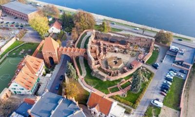 Toruń Self Guided Walking Tour at Medieval Old Town