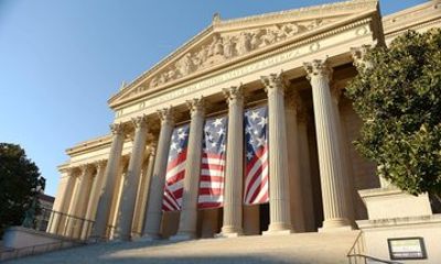 VIP Entrance Skip the Line National Archives Guided Tour