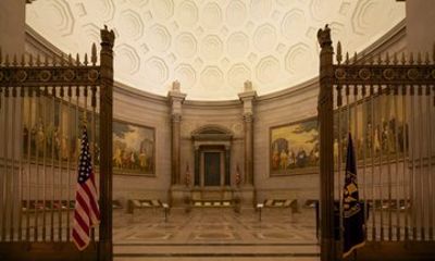 VIP Entrance Skip the Line National Archives Guided Tour