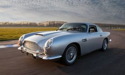 Aston Martin DB5 in 6 Lap Experience at Blyton Park Lincoln